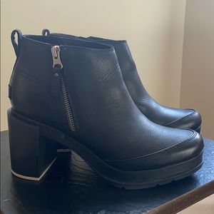 Sorel Blake Bootie, size 8.5, worn twice